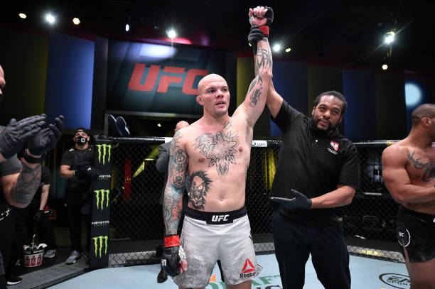 LAS VEGAS, NEVADA - NOVEMBER 28: (L-R) Anthony Smith reacts after defeating Devin Clark via submission in their light heavyweight bout during the UFC Fight Night at UFC APEX on November 28, 2020 in Las Vegas, Nevada. (Photo by Chris Unger/Zuffa LLC)