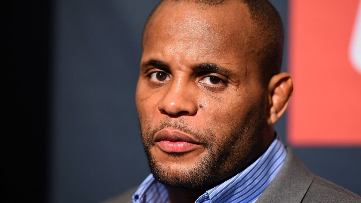 Кормье. Daniel cormier. Дэниель гёдшенхейльм. Гордон Кормье актер.