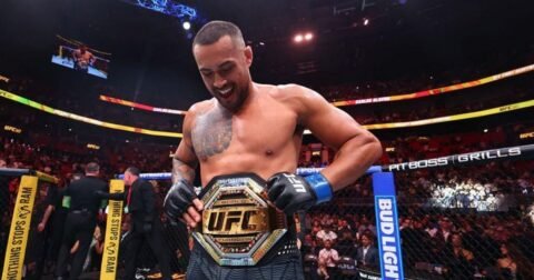 Carlos Ulberg One-Leg KO Stuns Jiri Prochazka for UFC 327 Light-Heavyweight Title